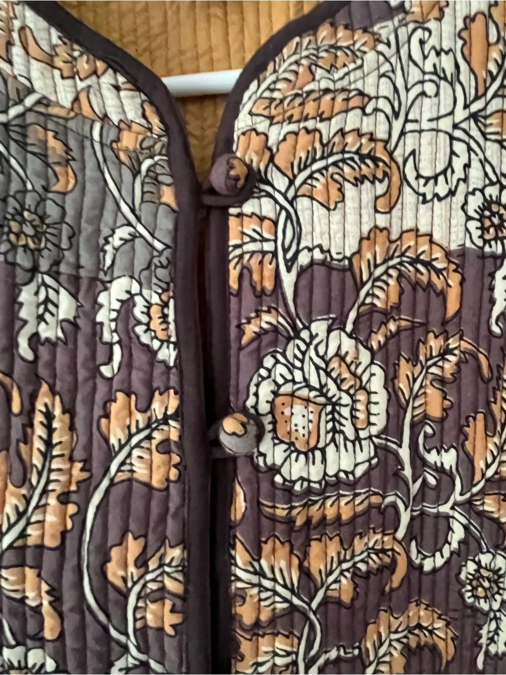 Orvis Vintage Women's Floral Quilted Jacket in Brown Multi size XL